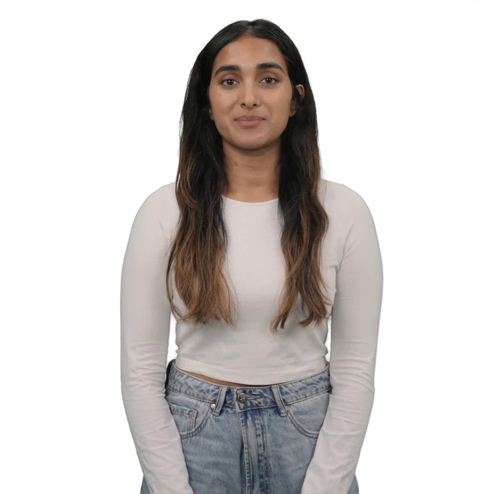 Anna_in_White_T-shirt