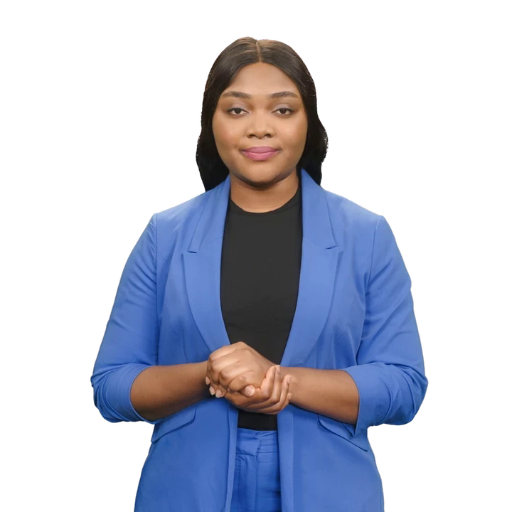 Odelia_in_Blue_Suit